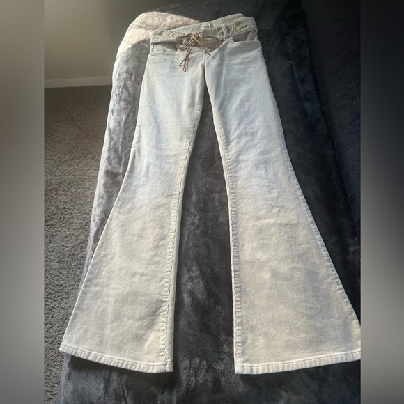 RARE A&F Vintage belted cream courdoroy with embroidery. Size 2. - Picture 6 of 15